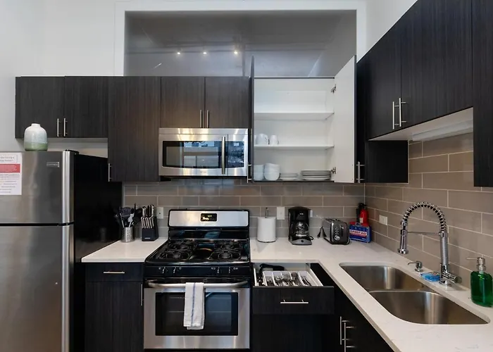 Apartamento Modern South Loop 2br With View Of Skyline Patio And Gym Access Near Mccormick Place Convention Center & Museum Campus *