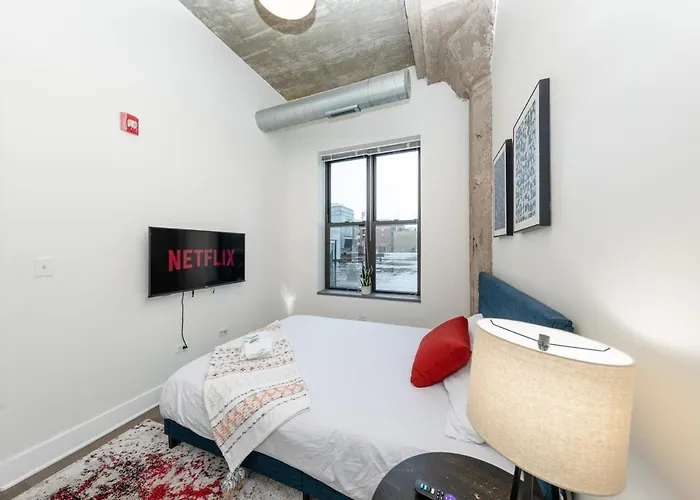 Modern South Loop 2br With View Of Skyline Patio And Gym Access Near Mccormick Place Convention Center & Museum Campus Apartamento *